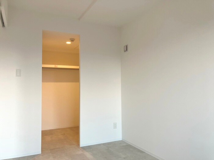 物件内観写真10　(居室)