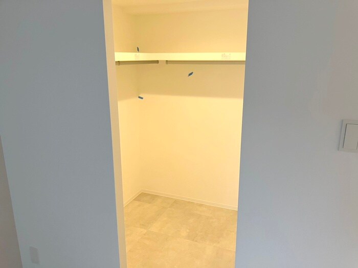 物件内観写真12　(収納)