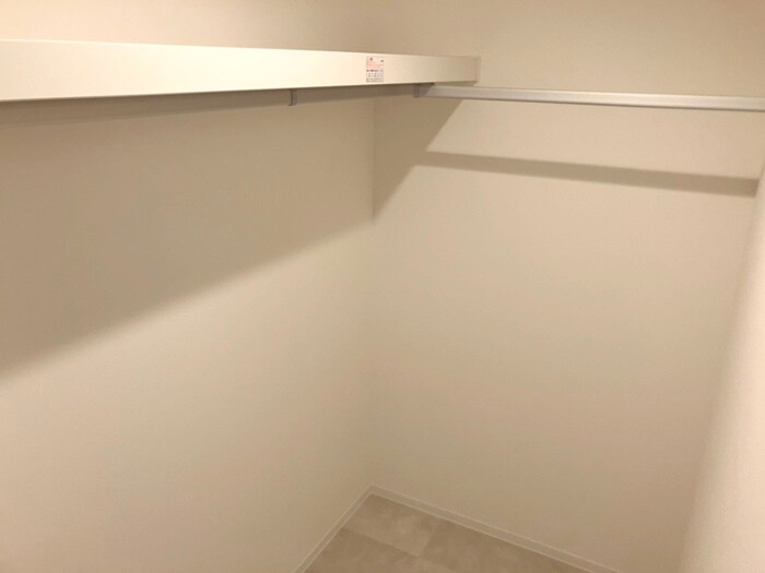 物件内観写真13　(収納)