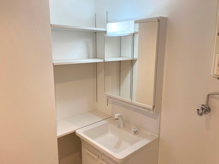 物件内観写真13　(洗面)