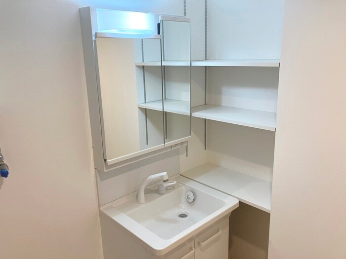 物件内観写真14　(洗面)