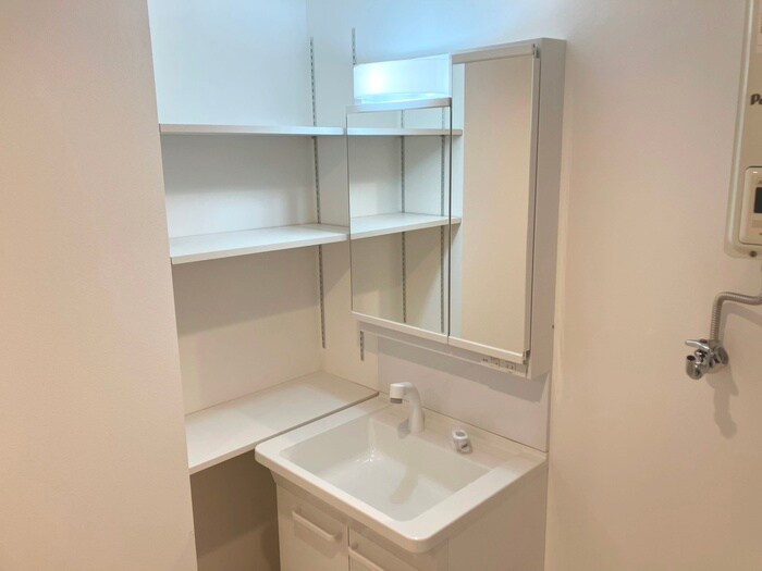 物件内観写真14　(洗面)