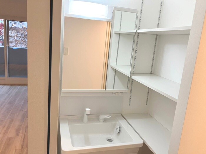 物件内観写真14　(洗面)