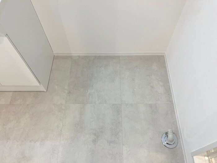 物件内観写真14　(洗濯機置場)