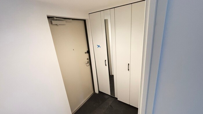 物件内観写真14　(玄関)