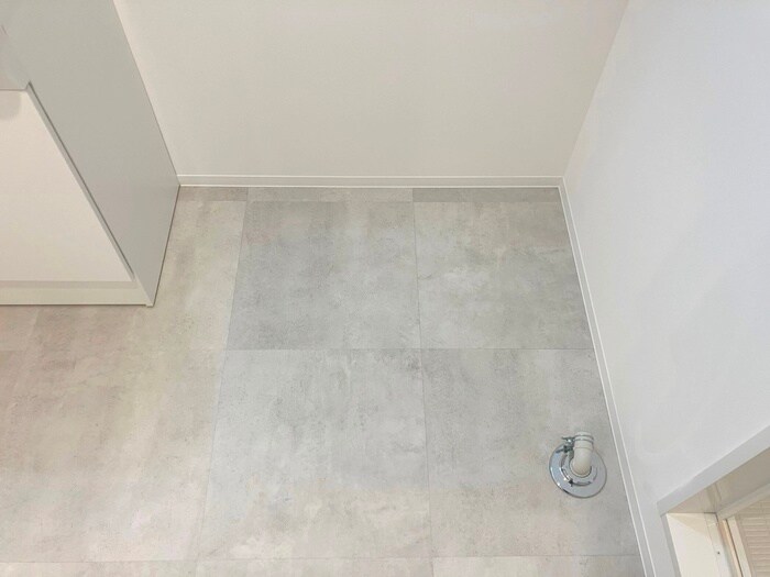 物件内観写真15　(洗濯機置場)