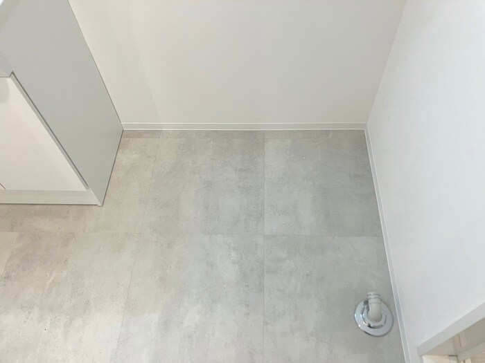 物件内観写真15　(洗濯機置場)