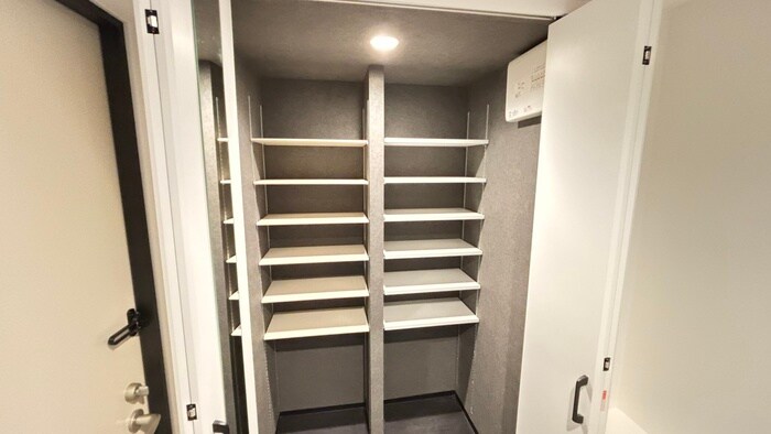 物件内観写真15　(靴箱)