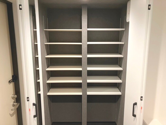 物件内観写真17　(靴箱)
