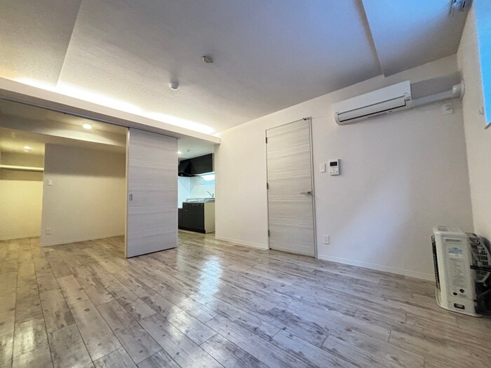 物件内観写真4　(居室)