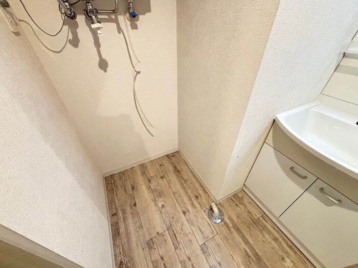 物件内観写真15　(洗濯機置場)