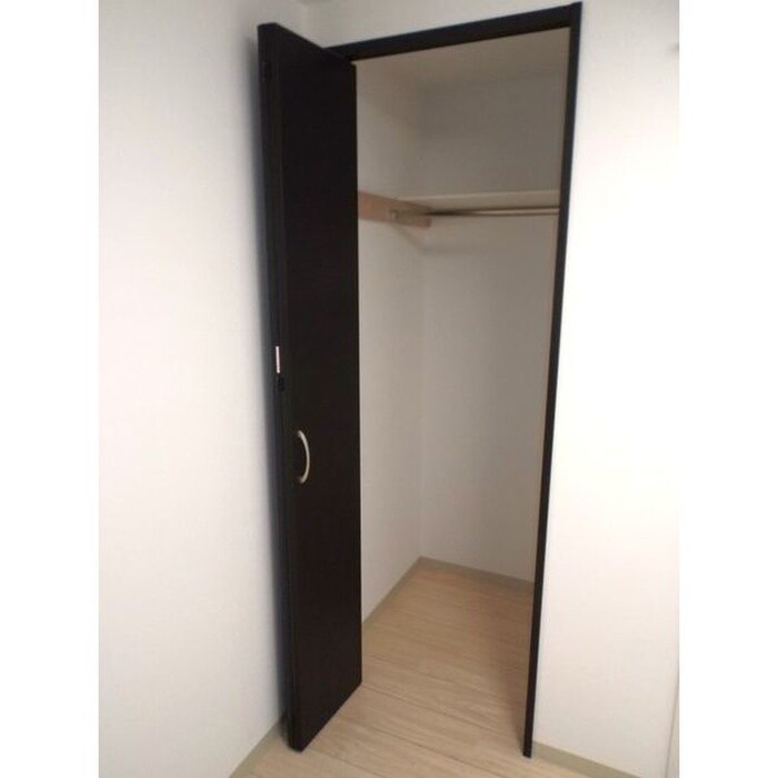 物件内観写真10　(収納)