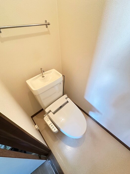 物件内観写真13　(トイレ)