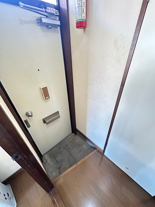 物件内観写真21　(玄関)