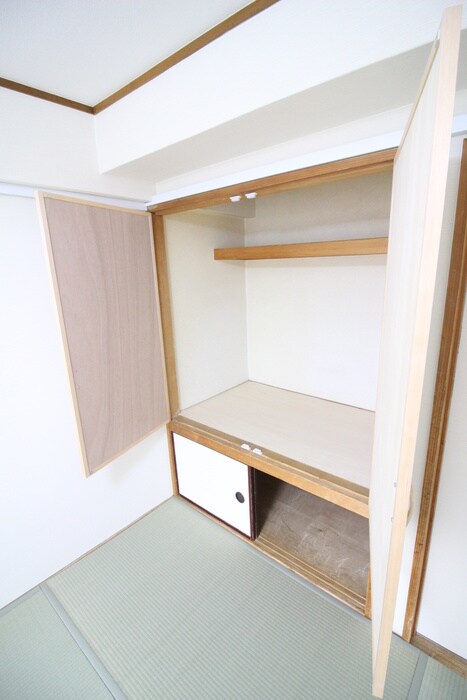 物件内観写真15　(収納)