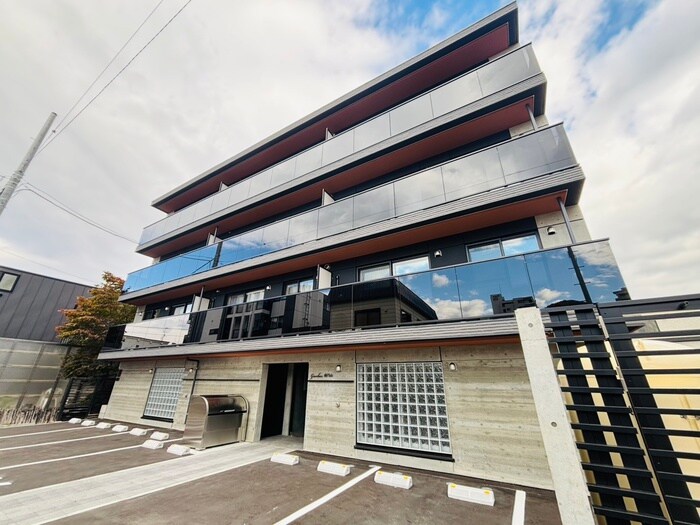 物件外観写真2　(外観写真)