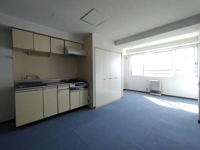 物件内観写真8　(居室)