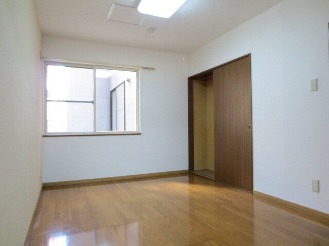 物件内観写真9　(居室)