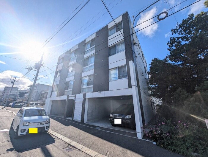 物件外観写真2　(外観写真)