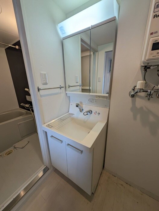 物件内観写真13　(洗面)