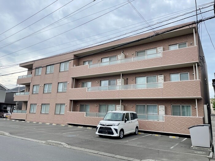 物件外観写真2　(外観写真)