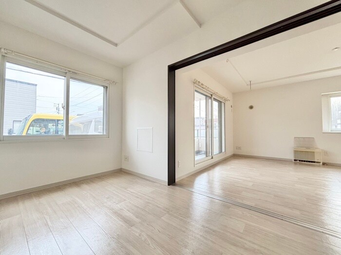 物件内観写真11　(居室)