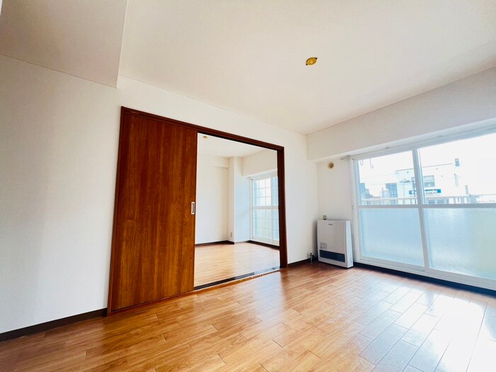 物件内観写真8　(居室)