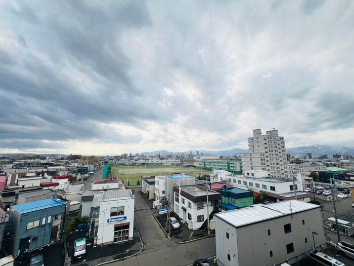 物件内観写真17　(室内からの展望)