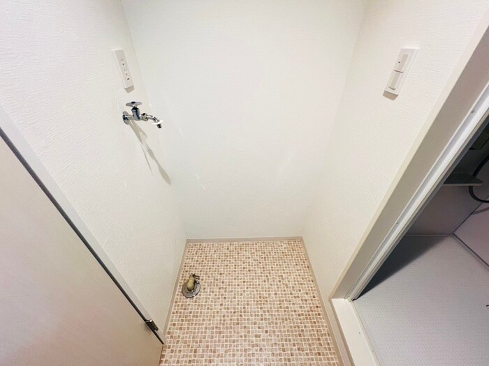 物件内観写真20　(洗濯機置場)