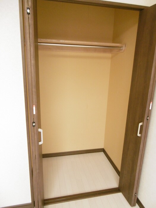 物件内観写真12　(収納)