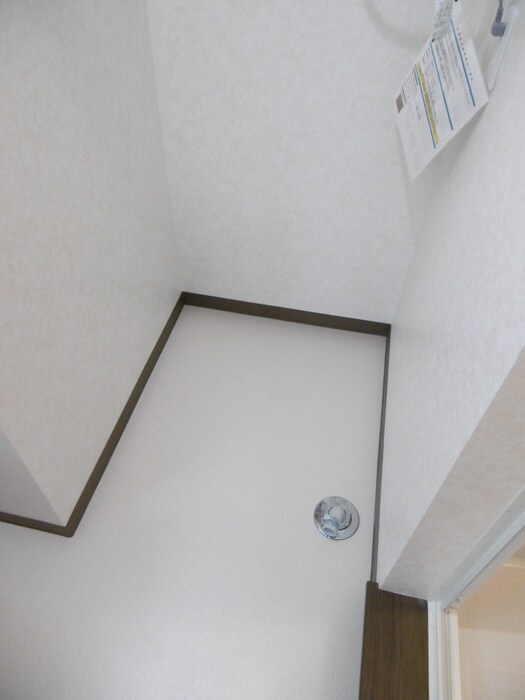 物件内観写真19　(洗濯機置場)