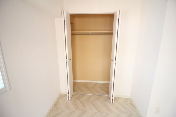 物件内観写真12　(収納)