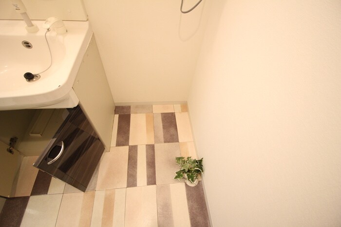 物件内観写真15　(洗濯機置場)