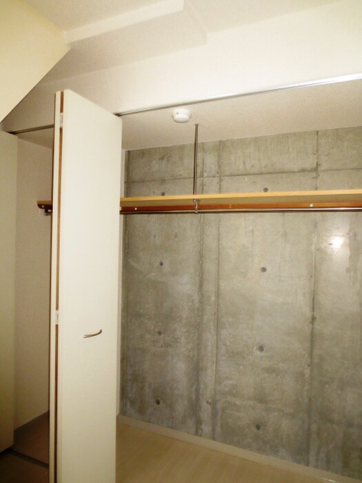 物件内観写真11　(収納)