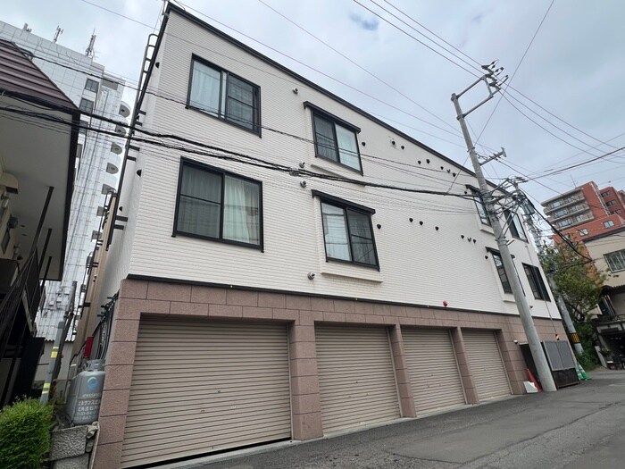 物件外観写真2　(外観写真)