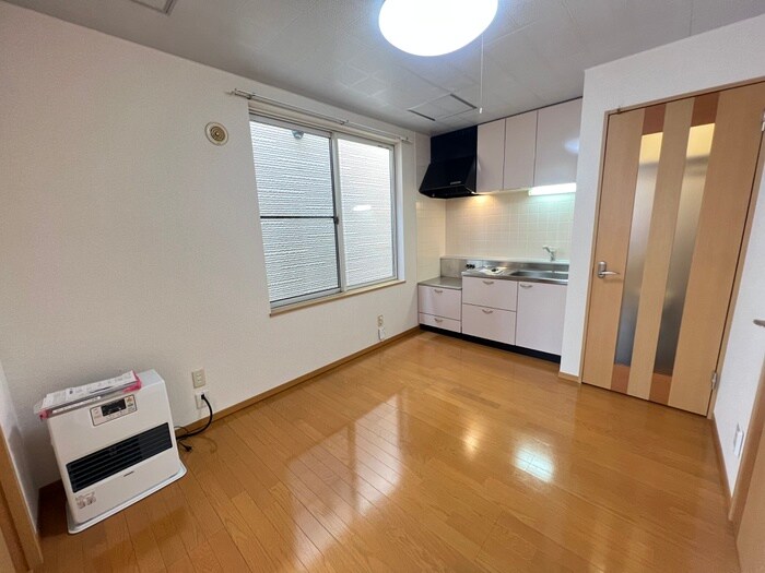 物件内観写真8　(居室)