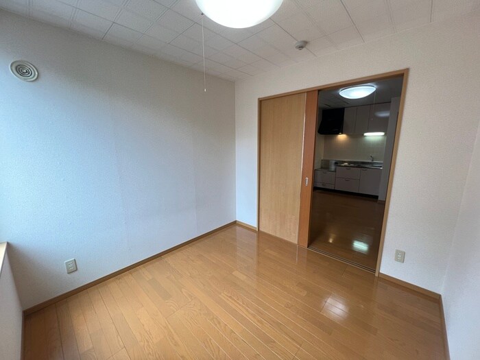 物件内観写真9　(居室)