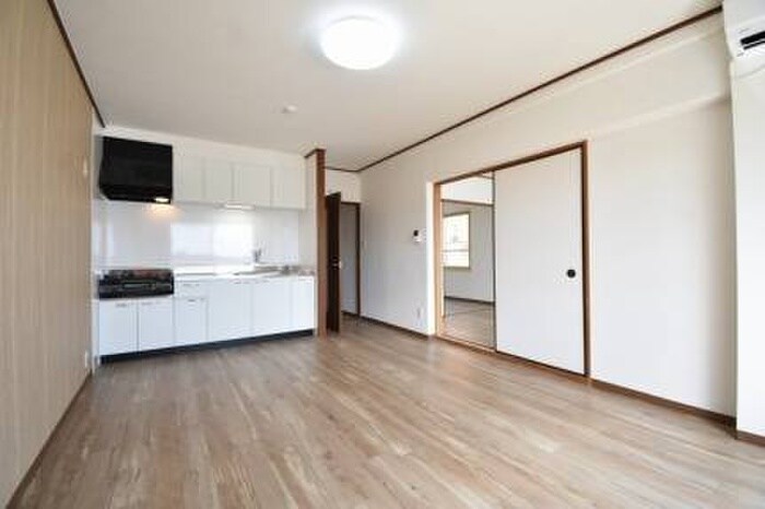 物件内観写真8　(居室)