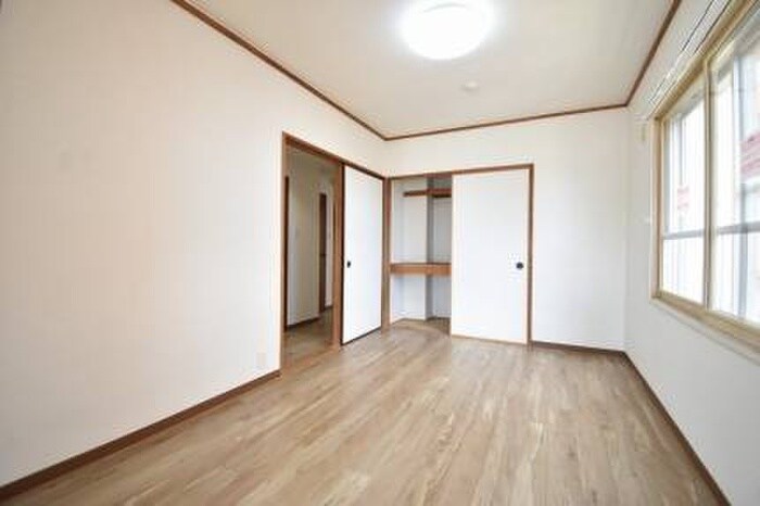 物件内観写真9　(居室)