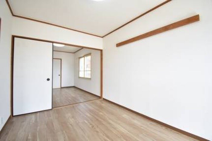 物件内観写真10　(居室)