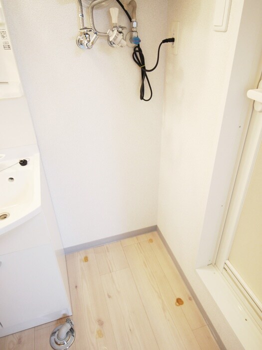 物件内観写真19　(洗濯機置場)