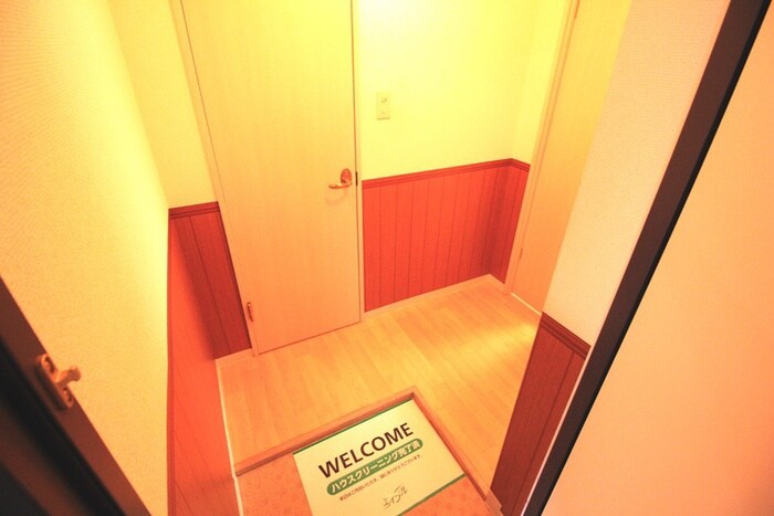 物件内観写真21　(玄関)