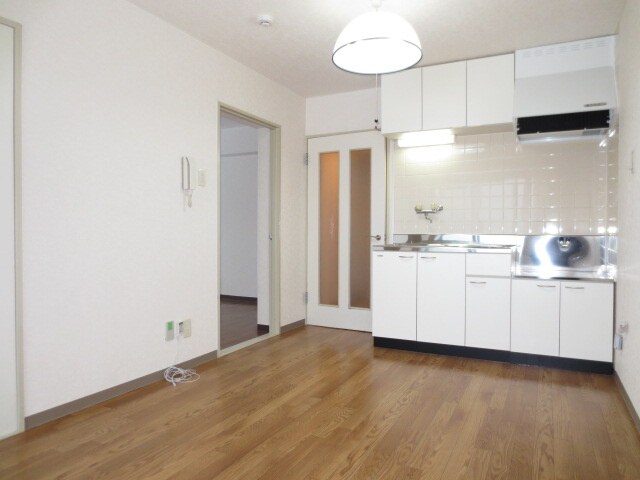 物件内観写真4　(居室)