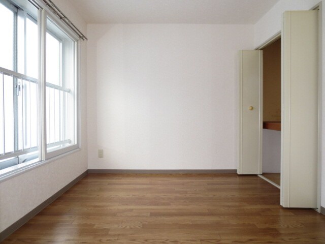 物件内観写真6　(居室)