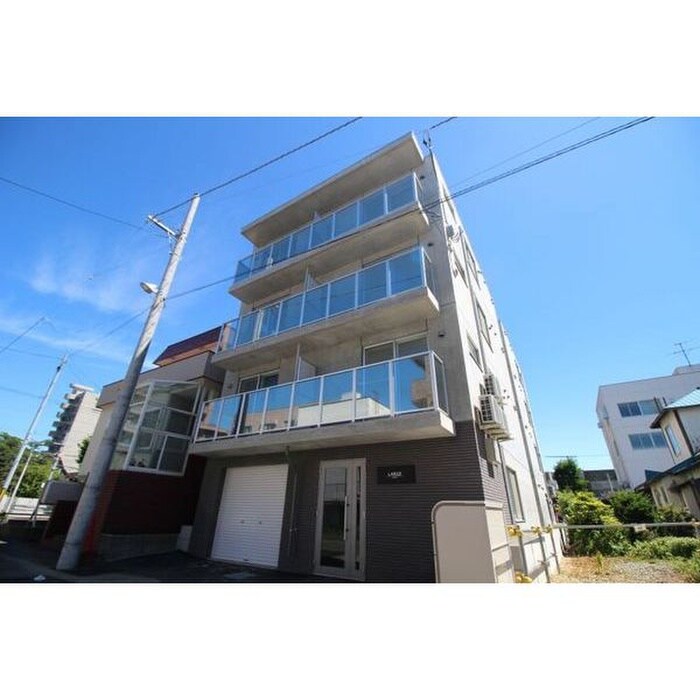 物件外観写真1　(外観写真)