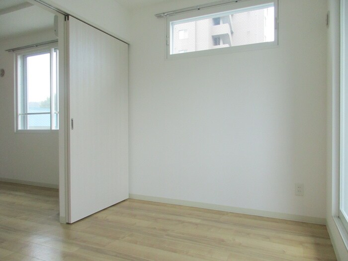 物件内観写真16　(居室)