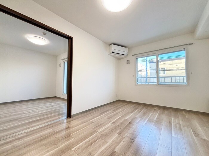 物件内観写真10　(居室)