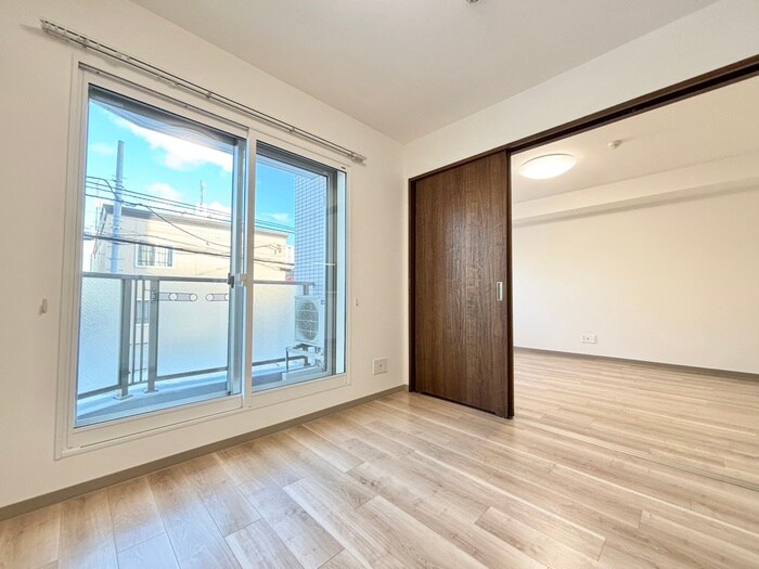 物件内観写真11　(居室)