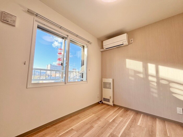 物件内観写真13　(居室)