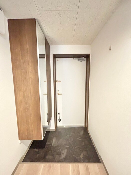 物件内観写真19　(玄関)